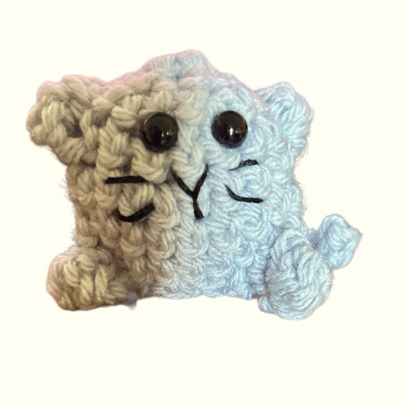 HAND CRAFTED Amigurumi Colorful Crocheted Sitting Kitty Soft Figurine - Picture 6 of 6